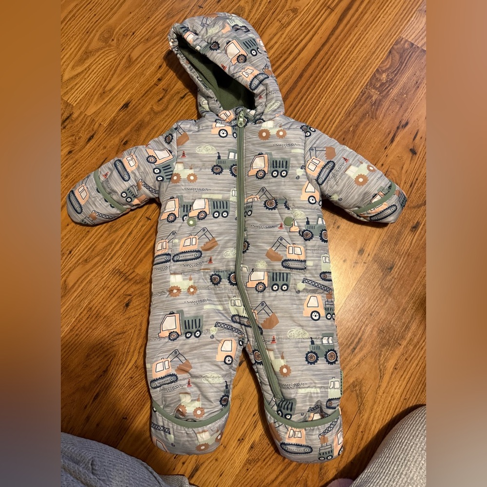Snow suit